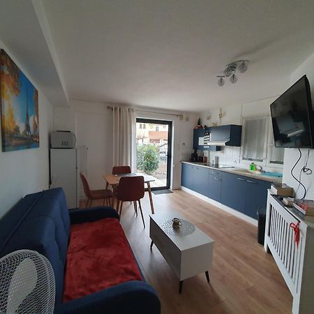 Studio Equipe Et Meuble St Cyprien 생시프리앙 외부 사진