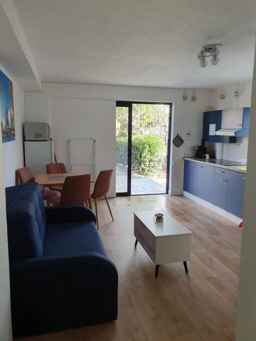 Studio Equipe Et Meuble St Cyprien 생시프리앙 외부 사진