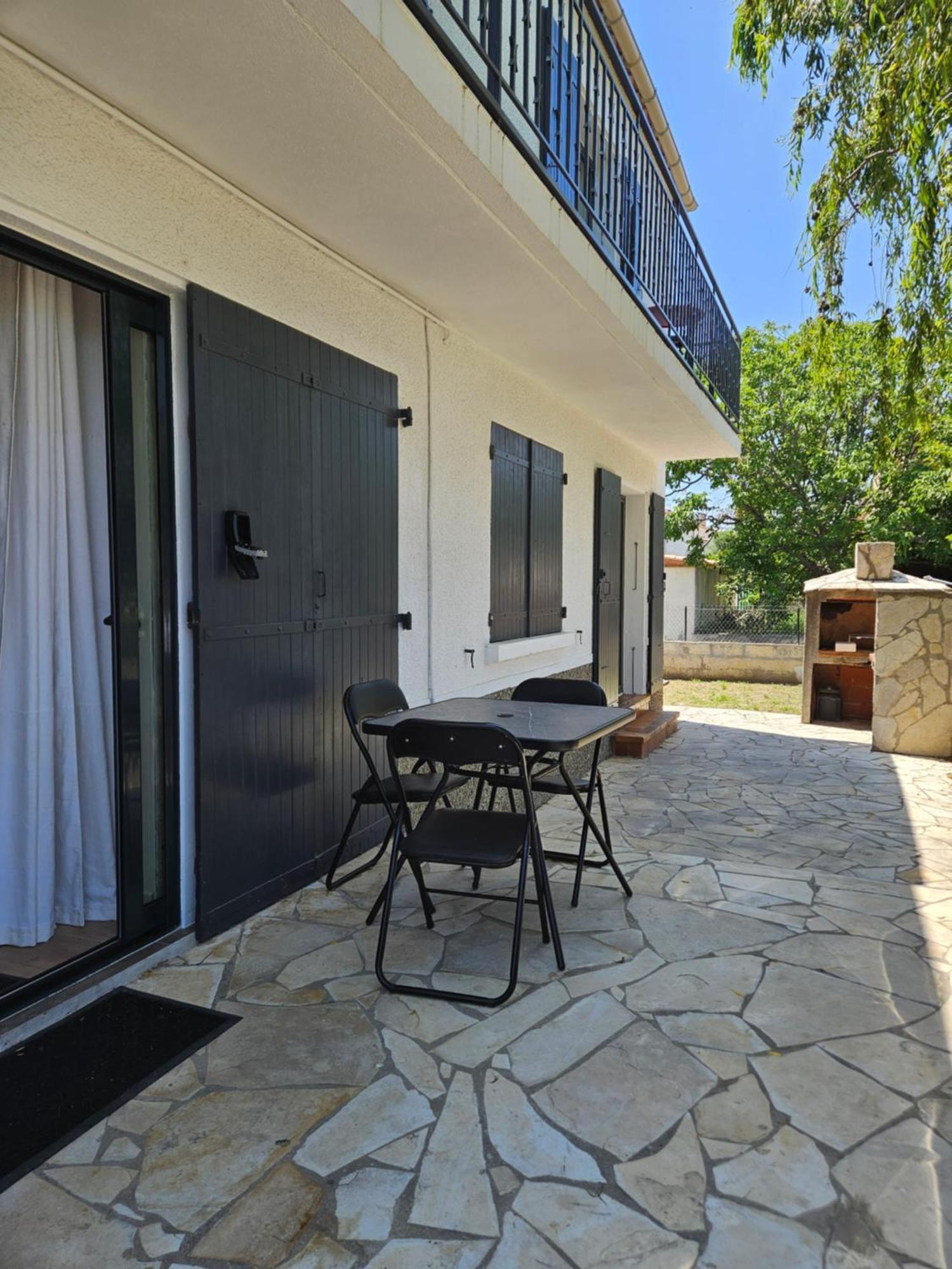 Studio Equipe Et Meuble St Cyprien 생시프리앙 외부 사진